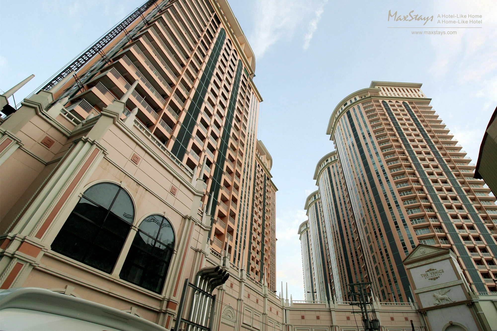 แม๊กซ์ สเตย์ แม๊กซ์ สไตล์ แอท เดอะ เวนิส เรสซิเดนซ์ Apartment ตากิก ภายนอก รูปภาพ